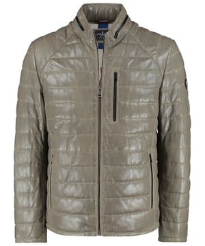100 % SchafslederKörperfutter aus 100 % Polyester mit Aufdruck + ÄrmelfutterGelasertes LederFutter mit einer Innentasche mit Reißverschluss und einer Innentasche mit KnopfverschlussDie Manschetten sind als Windstopper mit zusätzlichem Strick versehenUnser Model ist 190 cm groß und trägt Größe M