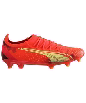 Play Fast. Footballers, meet a defender’s worst nightmare: the ULTRA Ultimate. It has a lightweight ULTRAWEAVE upper and a redesigned firm ground sole plate that helps get you to the ball faster and pick out the bottom corner. Every. Single. Time. 

FEATURES & BENEFITS 
ULTRAWEAVE: Ultra-light, engineered fabric with a structured, 4-way stretch that reduces weight and friction. Built for athletes looking to increase speed and strength 
PWRTAPE: Targeted upper reinforcement for support and durability 

DETAILS 
Lightweight ULTRAWEAVE woven upper 
Dual density SPEEDPLATE outsole for rapid propulsion 
FG/AG: Firm Ground/Artificial Ground 
Removable insole 
PUMA Formstrip on the lateral side 
PWRPRINT: Technology designed to provide stability and support on the micro level 
Recycled Content: The upper of this shoe is made with at least 20% recycled materials as a step toward a better future
