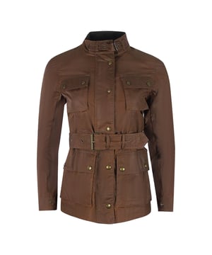 Ervaar de ultieme veelzijdigheid en stijl met de Belstaff Brown Jacket. Deze jas biedt zowel warmte als een modieus ontwerp, waardoor je moeiteloos kunt overstappen van een casual look voor overdag naar een chique avondensemble. Blijf gezellig en zie er geweldig uit met dit must-have jasje! Materiaal: 100% katoen Vulling: N.v.t. Merkbadge op de linkermouw. Ritssluiting, bruine jas