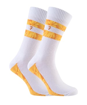 Men's Farah Vintage 2 Pack Sports SocksIf usted está buscando un eficaz y calcetines deportivos de moda que es un gran ajuste para todo el año desgaste y luego considerar estos calcetines deportivos Farah vintage.These son ricos en algodón con una composición de algodón 78% haciéndolos suave en el pie y transpirable, tanto en los meses de invierno y verano. La icónica "F" de Farah bordada en color dorado es visible en la parte delantera de los calcetines. Estos calcetines también están acanalados en la parte superior para ayudar a un ajuste seguro, un elemento esencial para la funcionalidad de un gran calcetín deportivo. Estos calcetines deportivos se venden en paquetes de 2 y son de la talla 6-11 UK 7-12 US 39-45 EU. La composición del material de estos calcetines es 78% algodón, 21% poliamida y 1% elastano y se pueden lavar a máquina.