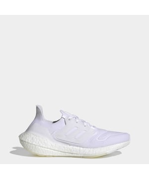 With the help of 1.2 million foot scans, adidas updated Ultraboost with a complete 360° female fit improvement. And adidas didn't stop there. adidas re-engineered the rubber outsole. adidas tested hundreds of prototypes. adidas kept going until adidas saw visible improvements in performance. The result? 4% more forefoot energy return, compared to Ultraboost 21 for women. The adidas PRIMEKNIT upper includes a narrower heel fit, designed to avoid heel slip and blisters. You'll be riding on a BOOST midsole with a Linear Energy Push system. The shoe's upper is made with yarn containing 50% Parley Ocean Plastic —  reimagined plastic waste, intercepted on remote islands, beaches, coastal communities and shorelines, preventing it from polluting our ocean.  -