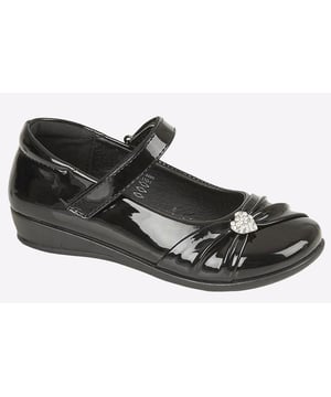 Made for all day comfort and dress wear. These U.S. Brass shoes boast a style that will match any of your youngsters dress wear this season
- Synthetic upper
- Touch fastening
- Comfort footbed
- Diamante details
- Durable rubber outsole