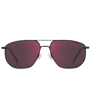 Setzen Sie ein Statement mit dieser Sonnenbrille von Hugo Boss. Sie sind mit Stil und Eleganz gefertigt und bieten 100 % UV-Schutz, was sie zum perfekten Accessoire fur einen unvergesslichen Look macht. Das perfekte Accessoire, um Ihrem Stil das gewisse Etwas zu verleihen! Linsenbreite = 58 mm, Breite des Nasenstegs = 15 mm, Bugellange = 145 mm, hergestellt in China. Hugo Boss Mattschwarz 1207 0003 AO Sonnenbrille, Sonnenbrille, Sonnenbrillenetui, Reinigungstuch und Pflegeanleitung, alles im Lieferumfang enthalten, 100 % Schutz vor UVA- und UVA-Strahlen. UVB-Sonnenlicht und entspricht der britischen Norm EN 1836:2005, Stilcode: 1207 0003 AO.