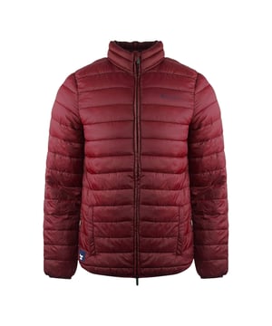 Dit Aquascutum Bordeaux Red Jacket heeft een merklogo op de borst. De stof biedt ook uitstekende warmte -centrale zip -sluiting, zakken van zip sluiting, regulier fit merk logo op borst, gevoerde jas lichtgewicht jas, vulling: 100% polyester, voering: 100% polyamide -stijlcode: JK003 14