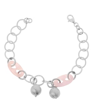 Dieses umwerfende Armband für Damen von Orphelia ist das perfekte Geschenk, um sich selbst oder einen geliebten Menschen zu verwöhnen. Das Armband ist aus 925 Sterlingsilber, silberfarben, hat eine Länge von 19 cm, wiegt 10,7 Gramm und ist an der breitesten Stelle 1 cm breit. Das Orphelia-Armband aus 925 Sterlingsilber für Damen – Silber ZA-1815 wird in einer atemberaubenden Geschenkbox geliefert und hat eine zweijährige Garantie.