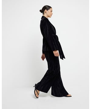 Velvet fabric, High waisted, Wide leg, Side slip pockets, Elasticated waist