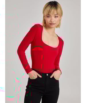 An all-in-one garment featuring a seamless finish for that perfect fit, this evening bodysuit has serious add-to-bag potential.