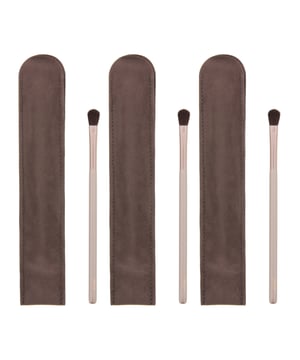Delilah Eyeshadow Brush BR05 is ideal brush for blending and contouring around the eye area.