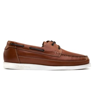 Boat shoes smart casual 2025