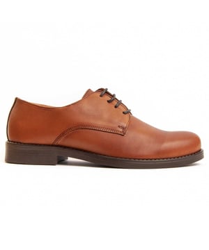 Hecho en España. Garantía Purapiel, 10 años de garantía. Zapato de cordones clásico para hombre. Fabricado en cuero 100% natural libre de Cromo VI. Materiales de máxima calidad. Suela de goma antideslizante. Plantilla acolchada. Fabricado por otras marca para nuestra marca.