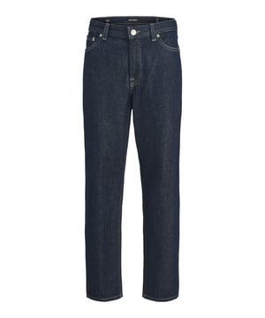 De Jack & Jones junior jeans in baggy pasvorm voor jongens biedt niet alleen een coole look, maar ook maximaal comfort. De rits met knoopsluiting en riemlussen garanderen een perfecte pasvorm die kan worden aangepast aan de behoeften van je jongen.   De klassieke 5-pocketstijl biedt praktische opbergruimte, terwijl het muntzakje perfect is voor kleingeld of kleine schatten. Gemaakt van hoogwaardige materialen is deze jeans duurzaam en comfortabel om te dragen.   De coole denimlook maakt deze jeans tot een veelzijdige favoriet die gemakkelijk te combineren is. Voor dagelijks gebruik of voor je volgende vrijetijdsavontuur - deze jeans is altijd de juiste keuze.  Met hun casual baggy pasvorm en praktische details zijn ze de ideale metgezel voor elke jongen die stijl en functionaliteit belangrijk vindt. Een must-have voor de moderne garderobe!