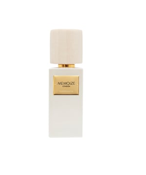 A beautifully complex fragrance opens with a fresh fruity peach and lemon accord in the top, rich velvet rose and heady floral jasmine interwoven with warm spices, golden saffron and diffusive animal notes balanced with sensual woods of patchouli, cedar and amber in the base.

TOP NOTES - FRUITY PEACH, LEMON=SAFFRON
MIDDLE NOTES - ROSE, JASMIN, CINNAMON, CLOVE BUD
BASE NOTES - PATCHOULI, VETIVER, AMBER, CEDAR