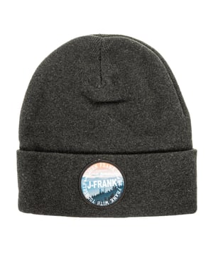 Men's hat John Frank.
 Hat with a very pleasant touch.
 Hemmed beanie with sewn-in brand name label
 Composition: 100% cotton
 Care:
Hand wash at max. 30
 - Do not use bleach.
 - The use of a dryer is not allowed.
 - Iron at maximum. 110º.
 - Do not dry clean.