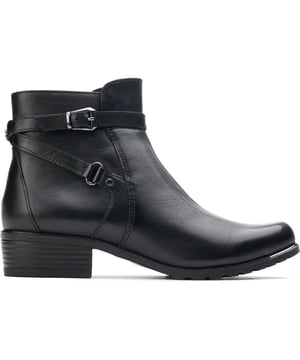 Botas Caprice negras con tira al tobillo para mujer, confeccionadas en piel y suela de goma. Incluye: tira al tobillo detallada, refuerzo interior y suela antideslizante.