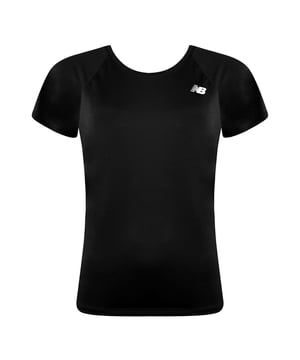 The New Balance Core Run Tee is made of lightweight consturction to deliver the freedom of movement. The flat lock seams are a chafe preventative to provide longer endurance. Paired with a staple round neck, and signature New Balance branding to complete to look.