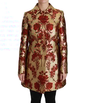 Espectacular chaqueta abrigo de brocado floral en rojo y dorado de Dolce & Gabbana  
Nuevo con etiquetas  
Modelo de chaqueta trinchera  
Color: Brocado floral en rojo y dorado  
Forro interior de seda  
Cierre con botón a presión  
Detalles del logo  
Hecho en Italia  
Muy exclusivo y de alta artesanía  
Material: 49% Poliéster, 33% Acetato, 10% Metal, 8% Seda  