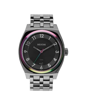 Wenn Sie die neuesten Trends in Mode und Accessoires verfolgen möchten, kaufen Sie die Nixon Uhr Herren A325-1698-00 (40 mm) zum besten Preis. Geschlecht: Männlich Bewegungstyp: Quartz Gehäusematerial: Stahl Armbandmaterial: Stahl Ziffernblattfarbe: Schwarz Glas: Mineral Schließe: Druck Wassertiefe: 10 atm Gehäusedurchmesser: 40 mm Inklusive Markenetui
