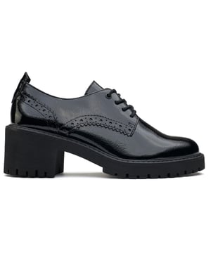 Womens black Marco Tozzi patent derby shoes, manufactured with synthetic and a rubber sole. Featuring: faux patent, padded insole and heel height 5cm.