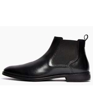 The Catesby England Andrew Chelsea boot is crafted from high-quality leather, delivering its individual profile with a subtle heel. High quality leather uppers are moulded into a simple, yet effective Chelsea ankle boot upper with a elasticated side panel to provide both an easy on / off application, assisted by a pull tab on the ankle delivering an extremely comfortable fit. 
 - Premium Leather Upper
 - Elasticated side gussets
 - Heel Tab for easy on / off wear
 - Comfort Flex insole
 - Durable rubber outsole