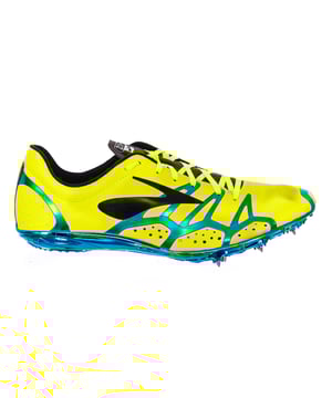 Sports shoe Brooks.
 High quality footwear, for high performance in athletics.
 Comfortable and breathable fabric.
 Track sole.
 Tacos included.
 Composition: Exterior: Textile; Interior: Textile; Sole: Synthetic.
 Care:
Care:
 - Clean with a damp cloth.