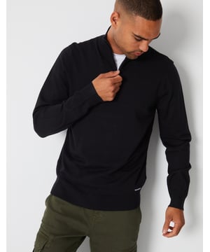 Freshen up your knitwear with this funnel neck quarter zip jumper from Threadbare. Crafted in a soft jersey knit, this jumper has a ribbed funnel neck that fastens with a quarter zip, ideal for layering. With ribbed cuffs and hem, this lightweight jumper will keep you snug. Finished with our signature Threadbare woven label to the hem. Simply team with a classic pair of jeans for a casual outfit that never goes out of style.