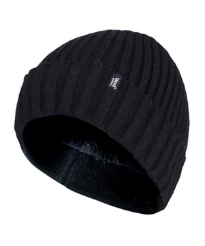 Diese Herrenmützen mit Umschlagmanschette von Heat Holders haben ein fabelhaftes Fleece-Plüsch-Isolierfutter namens Heatweaver, das die warme Luft noch effektiver einschließt als das normale Futter. Dieses seidige, weiche Futter fühlt sich nicht nur luxuriös an, sondern sorgt auch für warme Ohren im strengen Winter. Das alles wird mit dem Heat Holders Yarn hergestellt, das mit seinen hervorragenden feuchtigkeitstransportierenden Eigenschaften dafür sorgt, dass Sie schön warm bleiben und die Kälte draußen bleibt. All diese Eigenschaften garantieren, dass Sie während des kalten Wetters angenehm warm bleiben. Die neue Mütze hat ein umgeschlagenes Bündchen, das der Mütze in diesem Winter zusätzlichen Stil und Charakter verleiht. Die äußere Schicht ist mit einem schönen Zopfstrickmuster versehen. Erhältlich in 7 verschiedenen Farben und in einer Einheitsgröße für alle.