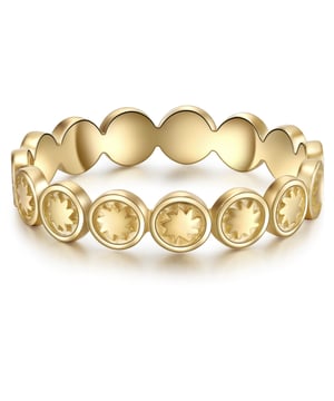 Do you like special accessories with timeless elegance? Then you will fall in love with this ring of the label Gemeine Munich! Inspired by the playful look of the Art Nouveau, the ring skillfully combines filigree with eye-catcher qualities. Floral, circular ornaments combine to form an extraordinary ring rail that does not need glamor and glitter, but scores designed by the smallest detail. Not only looks adorable for vintage styles! Made made of yellow -gilded sterling silver, the ring relies on the most popular gold nuance when choosing precious metal.