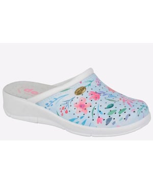 Introducing Deks Floral Clog, crafted with a luxurious leather upper, this clog boasts both durability and style. The smooth leather lining ensures comfort with every step, whilst the anti-shock sock technology offers optimal protection. 
 - Leather upper 
 - Leather lining 
 - Anti shock sock 
 - Blown PVC Sole
