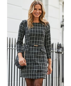 No more 'nothing to wear' daysCrafted from the chicest bouclé fabricFull sleeves balance out the thigh-skimming hem Cinched at the waist with a luxe gold belt Courts will take it from desk to dinner Accessorise with a quilted chain strap bag