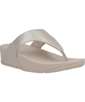 Classic Lulu Toe Post in coated canvasOn ultra-cushioned  pressure-diffusing FitFlop Microwobbleboard midsoles for unbeatable all-day comfort.Rubber sole.