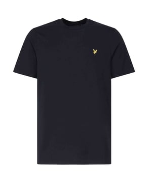 Dit tijdloze Lyle & Scott T-shirt is onmisbaar in iedere garderobe. Dit kledingstuk is gemaakt van duurzaam, zacht katoen en heeft een logo-ontwerp op de borst voor een klassieke afwerking. Verhoog je stijl met deze tijdloze klassieker!, Marineblauw T-shirt van Lyle & Scott, Gemaakt in India, 100% katoen, Merklogo op de borst, Normale pasvorm, Valt normaal qua maat, Merkbadge linksvoor op de borst, Blauw T-shirt