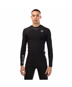 Heren Skins Series-3 Long Sleeve Top in zwart.- Ronde hals.- Lange mouwen.- Mesh panelen voor beter ademend vermogen en bewegingsvrijheid.- Zilveren reflecterende logo's.- 76% Nylon 24% Elastane.- Ref: ST00300059001