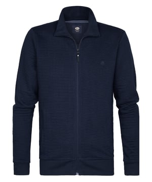Lässiger Cardigan mit klassischem Stehkragen und Reißverschluss. Diese Jacke ist mit einem Logo auf der Brust versehen und weist Eingrifftaschen in Hüfthöhe und Rippstrickbündchen auf. Du schwankst zwischen zwei Größen? Nimm die größere Größe! Lässige WesteNormale PassformOffener KragenReißverschlussSeitentaschenPetrol-BadgeBaumwollstruktur55 % Baumwolle, 45 % Polyester