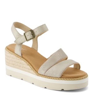 De Darya Sandal voor dames is een platform sleehak met alle functionele kenmerken voor comfortgeobsedeerden, zoals een ultralichte middenzool met een stijlvol touwwikkeldetail en een verstelbaar enkelbandje voor een gemakkelijke, veilige pasvorm.