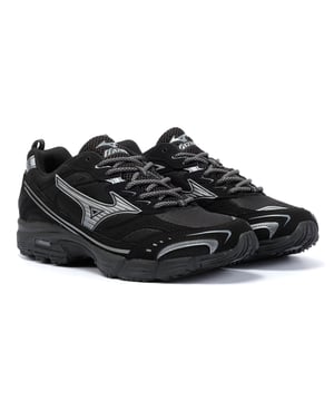 Verhoog je comfort en stijl met deze sneakers met een bovenwerk van ripstop en synthetisch nubuck. Ontworpen met een lichtgewicht dempende tussenzool voor verbeterde ondersteuning en de hele dag draagbaarheid.