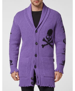 Un simple cárdigan también puede destacarse y tener estilo. Éche un vistazo a esta versión maxi de lana merino con las icónicas incrustaciones de Skull and Brand. El cuello esmoquin y los dos bolsillos de parche se suman a su aire retro que se moderniza con el desgaste de los dobladillos en punto de canalé.