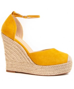 Espadrille aus Esparto-Gras für Damen. Bequeme Passform. Gepolsterte Innensohle. Rutschfeste Sohle. Verstärkte Nähte. Von anderen Marken für unsere Marke hergestellt. Ungefährer Maßstab: 12 cm Absatz und 3 cm Plateau.
