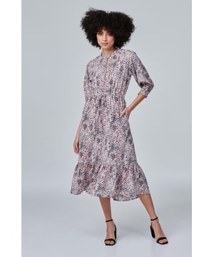 This bold animal print pephem midi dress is a go-to frock for any elegant daytime occasion. With a button front, a tie waist, a high neck with a frill detail, a 3/4 sleeve with a ruched fitted cuff and a flared peplum skirt sitting just below the knee. Style with some smart court shoes or a pair of strappy heels for an elegant look at your next work event or lunch out with friends.
