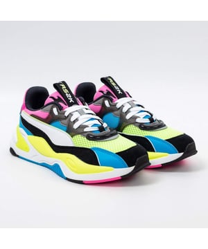 Puma Sneakers RS-2K verkennend Dames Multicolor Synthetisch. Authentieke Puma Sneakers - streetwear/sportswear design van Puma - Puma damessneakers, perfect voor het dagelijks leven - Multicolor Puma Sneakers combineren perfect met de rest van je garderobe - comfortabel synthetisch materiaal - klassieke veters - RS-2K internet exploring - Textiel