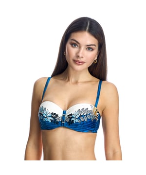 Sujetador de bikini con aros W240646 mujer

Cuenta con copa de aro para ofrecer mayor soporte y definición de la silueta.
El diseño de copa con aro ayuda a realzar y modelar el busto.

Presenta tirantes extraíbles que pueden quitarse para que no quede marca del sol.
La opción de quitar los tirantes permite versatilidad en el look y comodidad.

Tiene un cierre de gancho en la espalda para un ajuste personalizado y seguro.
El cierre de gancho trasero facilita la puesta y ajuste del sujetador.

Tejido de vanguardia con un alto poder moldeador, con una alta resistencia al cloro, cremas y aceites bronceadores y excelentes propiedades de absorción de la humedad.
 Composición: Forro exterior: 80% Poliamida, 20% Elastano.
Forro interior: 41% Poliamida, 34% Elastano, 25% Lycra.
Copa: 100% Poliéster.
 Cuidados:
Lavar a mano.
No usar lejía.
No usar secadora.
No planchar.
No lavar en seco.
No estrujar.