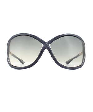 Tom Ford Zonnebril 0009 Whitney 0B5 Crystal Grijs Grijs Verloop is het originele figuur van acht frame dat de rush begon voor het unieke en prachtige zonnebril van Tom Ford. De cut-away-lenzen en tempeldetails maken ze meteen erkend als het favoriete creatiom van Tom Ford en deze zijn nu net zo populair als wanneer ze een aantal jaren geleden werden geïntroduceerd. De zadelneusbrug en verstelbare draadkerntempels geven ook het hoogste comfort Everyday Zonnebril voor de High Street, Beach of Mode Parade!
