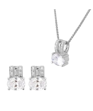 This Orphelia Set: Chain-Pendant + Earrings in Silver is made of the highest quality allergy free 925 Sterling Silver. The Orphelia 'Alena' Women's 925 Sterling Silver Set: Chain-Pendant + Earrings - Silver SET-7122 comes delivered in a beautiful gift box and has a two year warranty - the perfect gift to spoil yourself or a loved one.