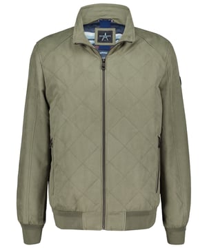 100 % Polyester100 % Polytafetta-Körperfutter100 % Polytafetta-Ärmelfutter- Futter mit einer Innentasche mit Reißverschluss und einer Innentasche mit KnopfverschlussUnser Model ist 181 cm groß und trägt Größe M