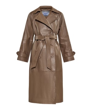 Mit diesem zweireihigen Trenchcoat mit stilvollem Reverskragen und langen Ärmeln strahlen Sie klassische Eleganz aus. Er ist aus luxuriösem Lammleder gefertigt und besticht durch klare Linien und Vintage-Charme. Der Gürtel in der Taille sorgt für eine maßgeschneiderte Silhouette, während die Raglanärmel für Komfort sorgen. Dieses zeitlose Stück ist perfekt für alle, die raffinierte Mode zu schätzen wissen.  Kaminsims