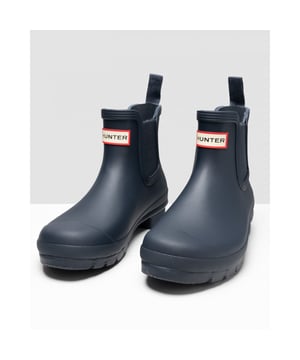 Originele blauwe Hunter Chelsea-laarzen voor dames, vervaardigd van rubber en een rubberen zool. Kenmerken: waterdicht, matte afwerking, voering van textiel en natuurlijk rubber.