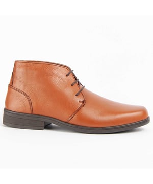 Purapiel guarantee, 10 years warranty. Men's boot. Made of 100% natural leather free of Chromium VI. Top quality materials. Non-slip rubber sole. Padded insole. Manufactured by other brands for our brand.