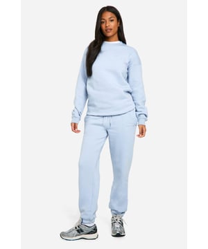 Comfortable, versatile, and the stylish lazy-day set you've been scrolling for. Better still, this tall tracksuit is designed especially for women 5'7" and over, providing a better fit than a regular tracksuit for the taller girls out there. This matching hoodie and jogger set is perfect for casual wear or those chilled out days when you want to relax and feel cosy, while still maintaining perfect style. Minimal effort, maximum payoff. Style: Tracksuit