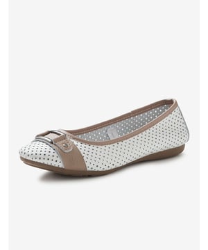 So boat hotsell women's ballet flats