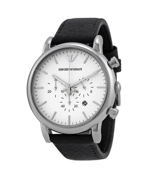 Diese Emporio Armani Luigi Chronograph Uhr für  Herren ist das perfekte Accessoire zum tragen oder verschenken. Ihr Silber 46 mm Rund Gehäuse kombiniert mit dem bequemen Schwarz Armband aus  Leder garantiert, dass Sie diese atemberaubende Uhr kompromisslos genießen werden. Angetrieben von einem hochwertigen Quarz Uhrwerk und wasserdicht bis 5 bars, läuft Ihre Uhr stets weiter. Elegante, schlichte und modische Uhr, die für das tägliche Leben geeignet ist. Dieser Chronograph verfügt über eine Kalenderfunktion: Datum, Stoppuhr, 24-Stunden-Anzeige und Leuchtzeiger Diese hochwertige Uhr hat ein Schwarz Leder Band ( 21 cm Länge und 21 mm Breite) mit einer Dornschließe Gehäusedurchmesser: 46 mm,Gehäuse Höhe: 12 mm, Gehäusefarbe: Silber, Zifferblattfarbe: weiß