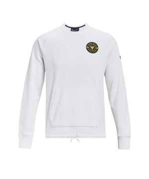 De Under Armour Project Rock Men's Heavyweight Terry Sweater is een robuuste en stijlvolle toevoeging aan je atletische en casual garderobe. Deze sweater maakt deel uit van de Project Rock-collectie en weerspiegelt de toewijding en het harde werk dat geassocieerd wordt met het merk van Dwayne ""The Rock"" Johnson's merk.

Belangrijkste kenmerken:

 Premium zware badstof:  Deze trui is gemaakt van hoogwaardige zware badstof en biedt uitzonderlijke warmte, comfort en duurzaamheid. Hij is perfect voor kouder weer of als je extra isolatie nodig hebt.

 Project Rock goedkeuring:  Als onderdeel van de Project Rock-collectie is deze trui persoonlijk goedgekeurd door Dwayne Johnson, als symbool voor topkwaliteit en prestaties.

 Ronde hals ontwerp:  Het crew neck ontwerp zorgt voor een klassieke en comfortabele pasvorm rond de halslijn.

 Geribde manchetten en zoom:  De geribde manchetten en zoom dragen bij aan de algehele stijl van de trui en zorgen voor een goede pasvorm.

 Project Rock-afbeeldingen:  De sweater is voorzien van opvallende Project Rock-logo's, waaronder Dwayne Johnsons iconische Brahma Bull-logo, die een opvallend en motiverend element toevoegen aan je kleding.

 Atletische pasvorm:  Deze sweater is ontworpen met een atletische pasvorm die een modern silhouet biedt en tegelijkertijd zorgt voor bewegingsgemak en comfort.

 Veelzijdig te dragen:  Of je nu naar de sportschool gaat, gaat hardlopen op een frisse dag of gewoon een comfortabele en stijlvolle trui wilt voor casual uitjes, deze Project Rock-trui is er klaar voor.

 Vochtafvoerende technologie:  De vochtafvoerende technologie van Under Armour helpt je droog te blijven door zweet en vocht efficiënt van je huid af te voeren.